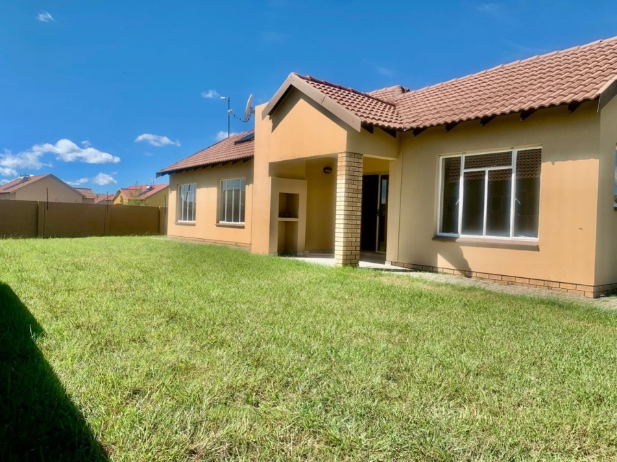3 Bedroom Property for Sale in Waterkloof East North West